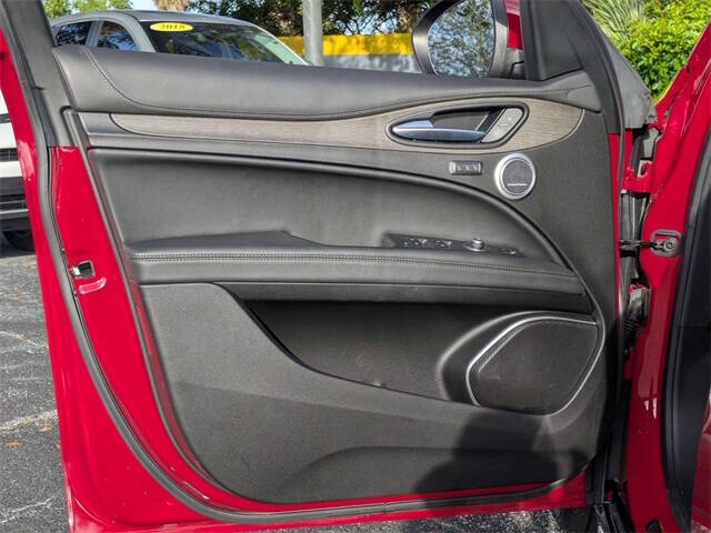 2022 Alfa Romeo Stelvio Ti