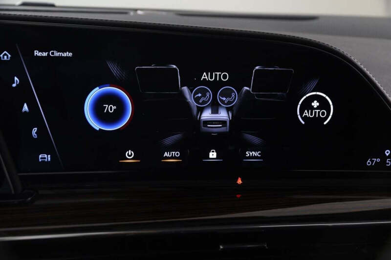 2022 Cadillac Escalade ESV Premium Luxury