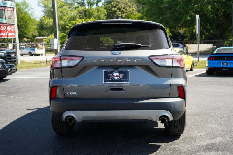 2021 Ford Escape SE