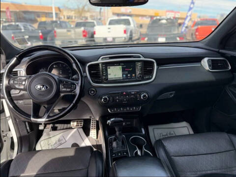 2016 Kia Sorento SX Limited