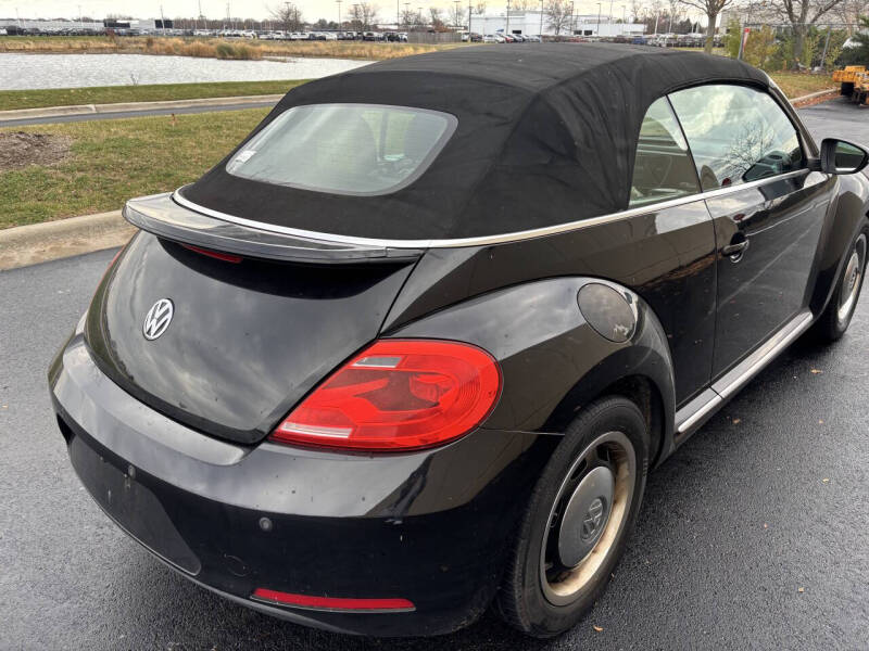 2013 Volkswagen Beetle Convertible 2.5L 50s Edition