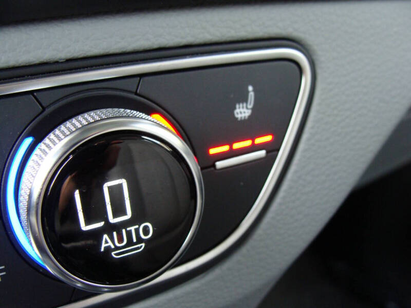 2020 Audi Q5 quattro Premium Plus 45 TFSI