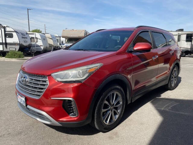 2017 Hyundai Santa Fe SE
