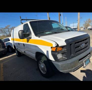 2008 Ford E-Series for sale at Ideal Cars in Hamilton OH