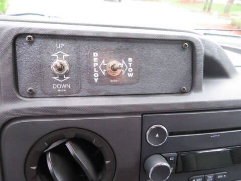 2014 Ford E-Series E-150 XLT