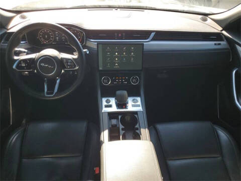 2024 Jaguar F-PACE P250 R-Dynamic S