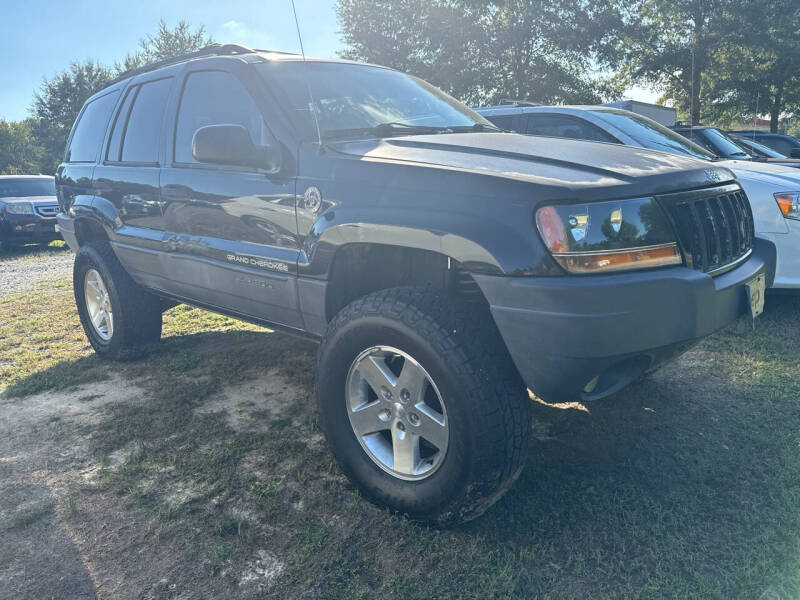 2004 Jeep Grand Cherokee Laredo photo 3