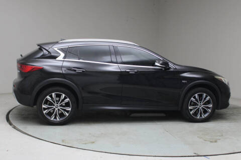 2017 Infiniti QX30 Premium