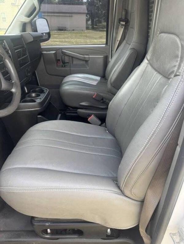 2019 Chevrolet Express 2500