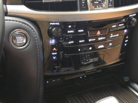 2021 Lexus LX 570 Three-Row