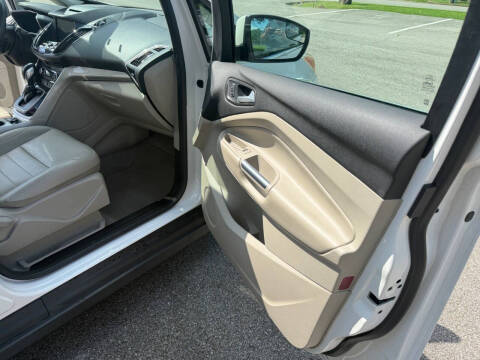 2013 Ford C-MAX Hybrid SEL