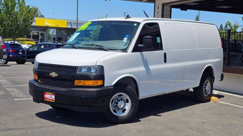 2022 Chevrolet Express 3500