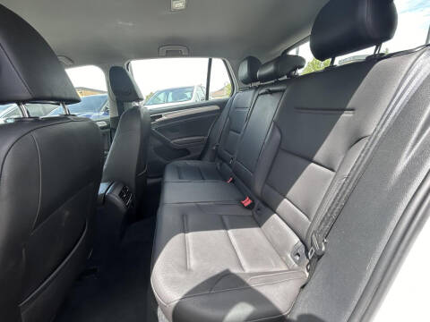 2015 Volkswagen e-Golf SEL Premium