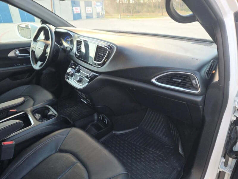 2019 Chrysler Pacifica Touring L Plus