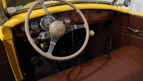 1935 Ford Deluxe