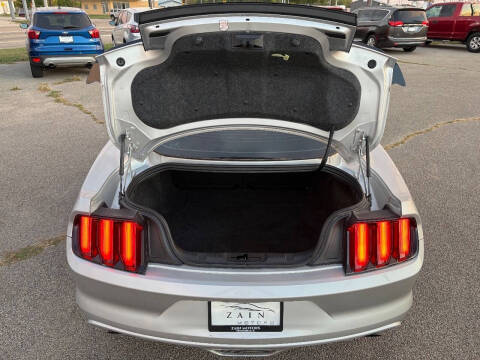 2016 Ford Mustang V6