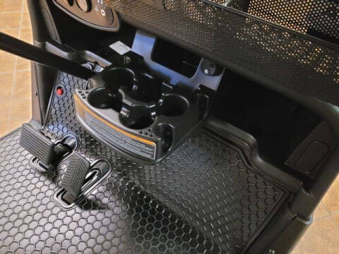 2021 E-Z-GO RXV Elite    Lithium