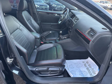 2017 Volkswagen Jetta 2.0T GLI