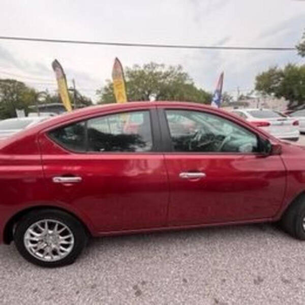 2018 Nissan Versa