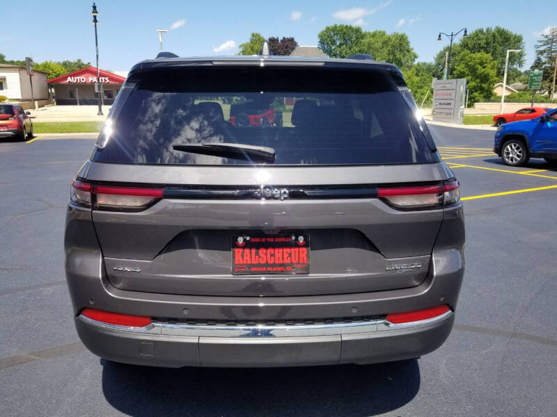 2023 Jeep Grand Cherokee Laredo