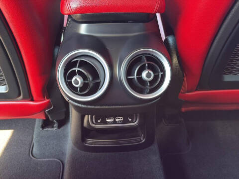 2022 Alfa Romeo Stelvio Veloce