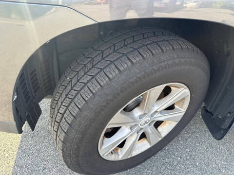 2011 Toyota Highlander SE