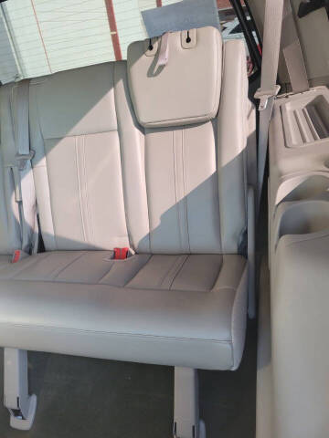 2016 Lincoln Navigator Select