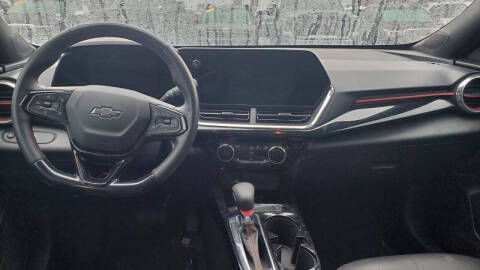 2025 Chevrolet Trax RS