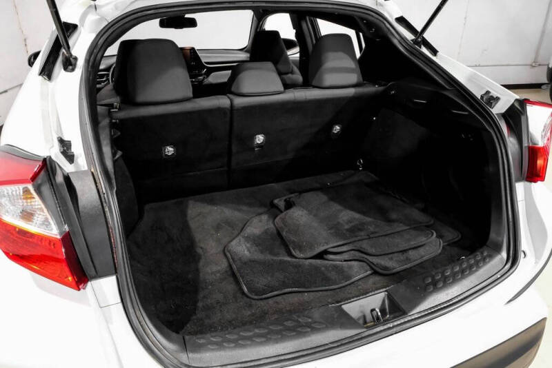 2019 Toyota C-HR XLE