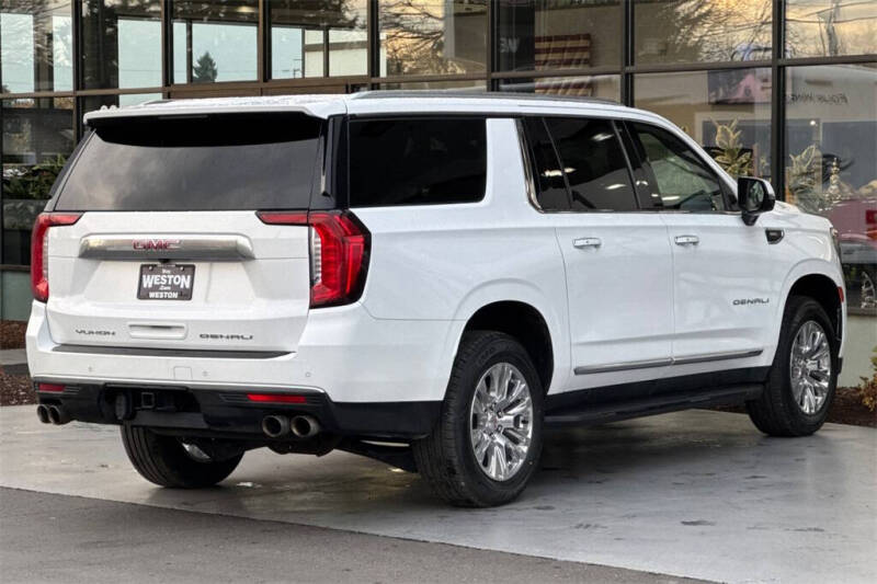 2022 GMC Yukon XL Denali
