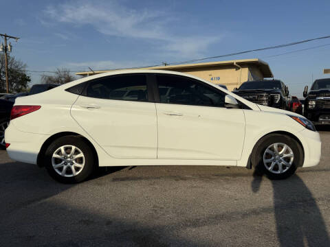 2014 Hyundai Accent GLS