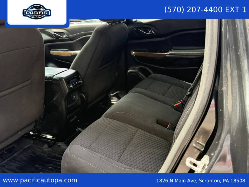 2019 GMC Acadia SLE-1