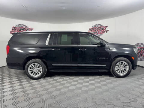 2022 GMC Yukon XL SLT