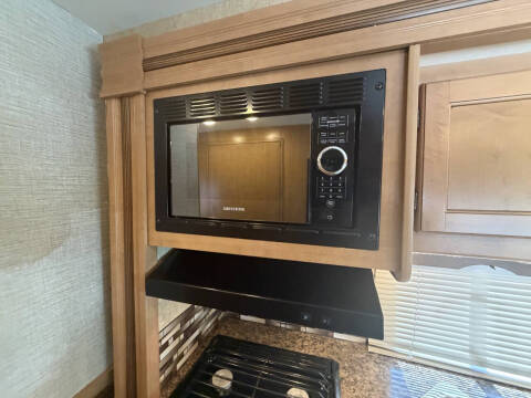2017 Thor Motor Coach Chateau