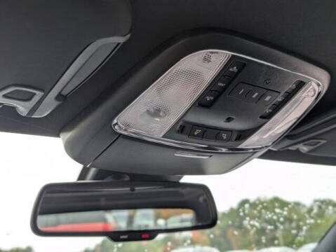 2023 Chrysler 300 S V8