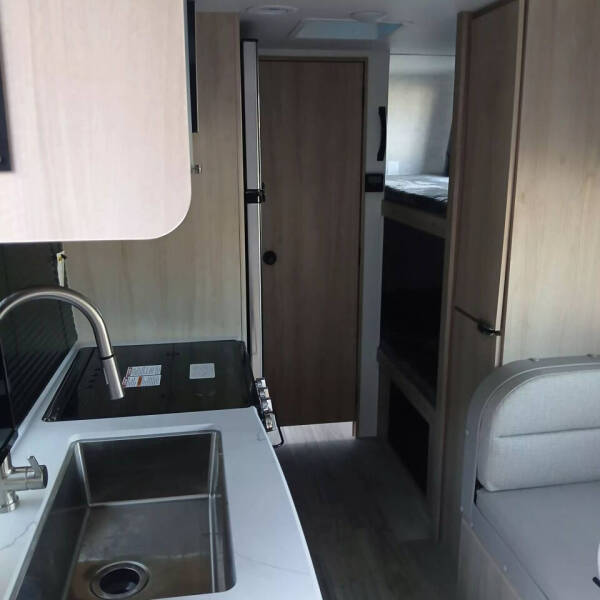 2024 Winnebago Micro  Minnie