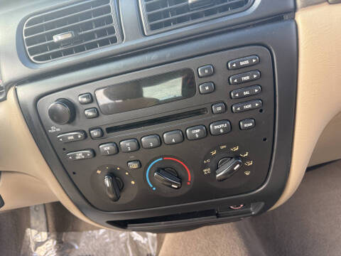 2002 Ford Taurus SES