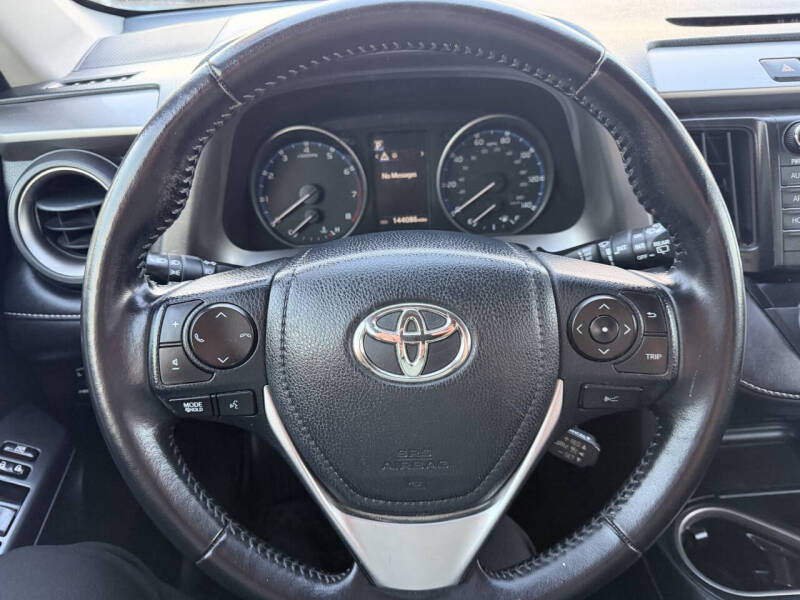 2017 Toyota RAV4 XLE