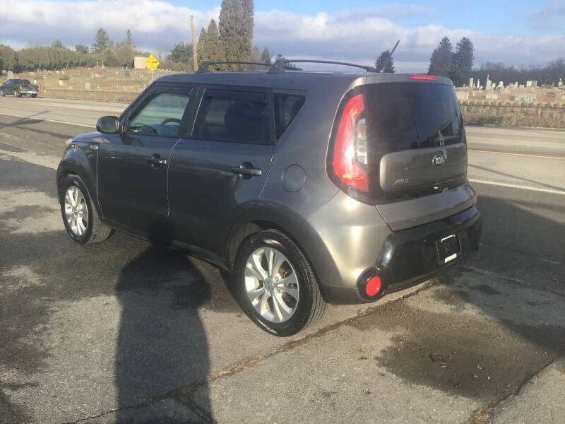 2016 Kia Soul +