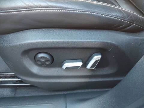 2016 Audi SQ5 3.0T quattro Premium Plus