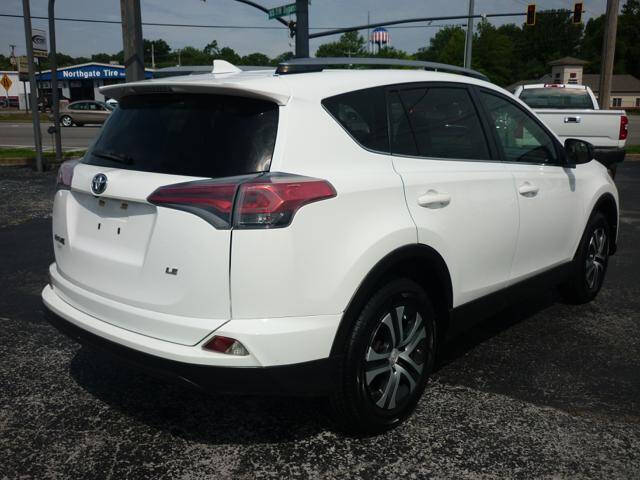 2017 Toyota RAV4 LE