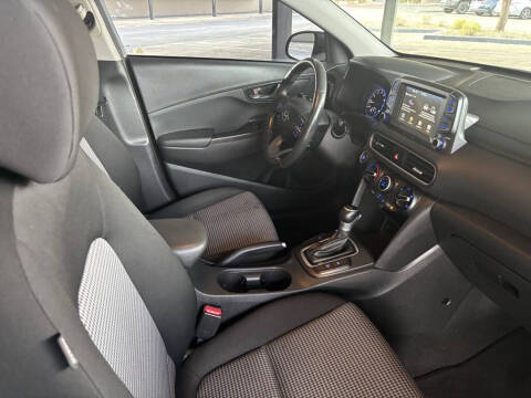 2021 Hyundai Kona SEL