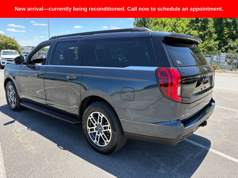2025 Ford Expedition MAX Active