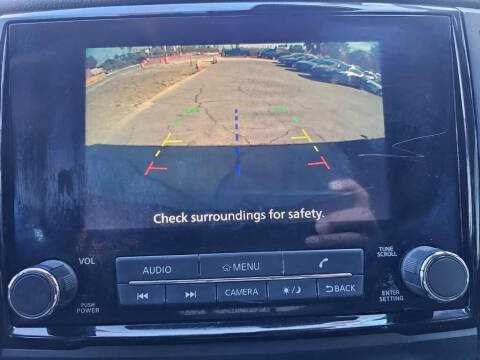 2022 Nissan Titan SV