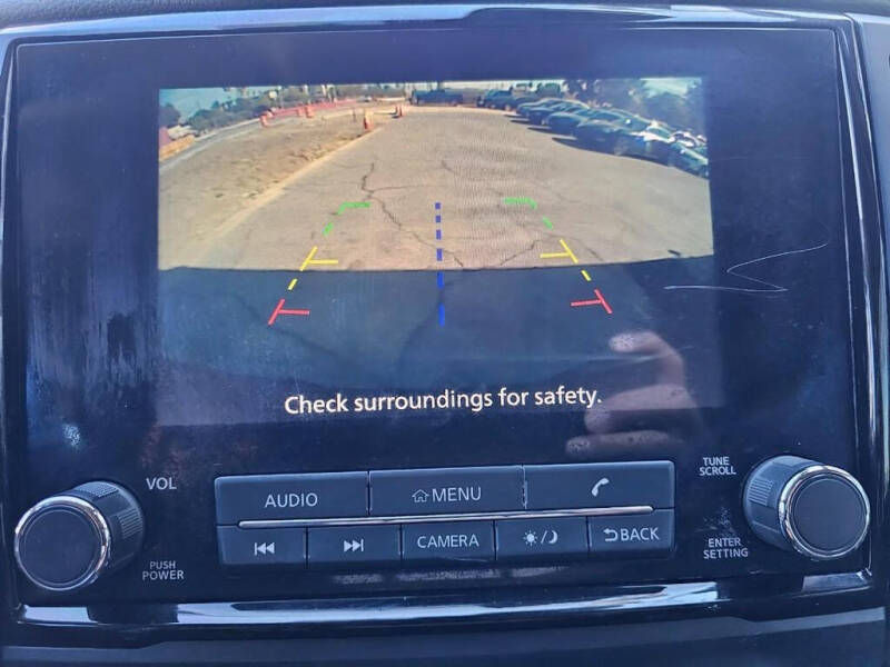 2022 Nissan Titan SV