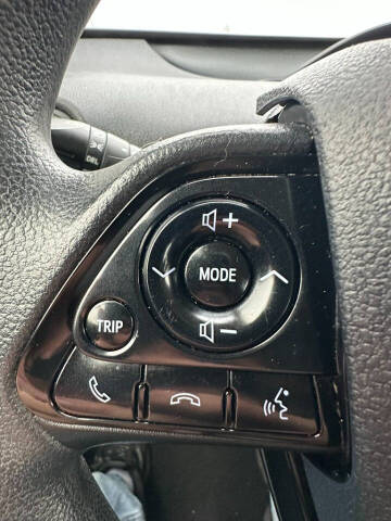 2019 Toyota Prius LE AWD-e