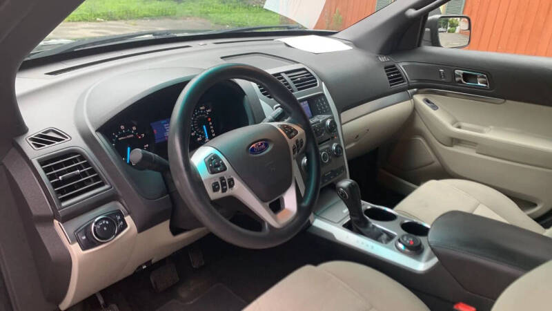 2014 Ford Explorer