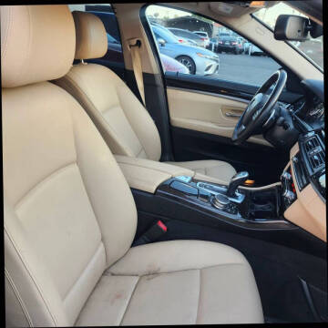 2016 BMW 5 Series 528i