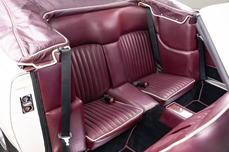 1988 Aston Martin V8