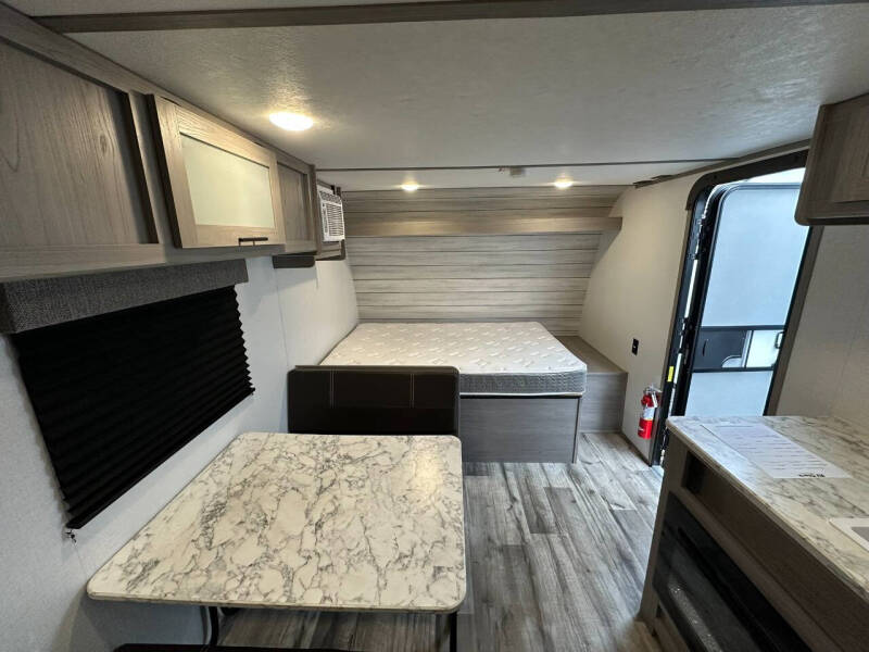 2023 Keystone RV Dutchmen Coleman 17B